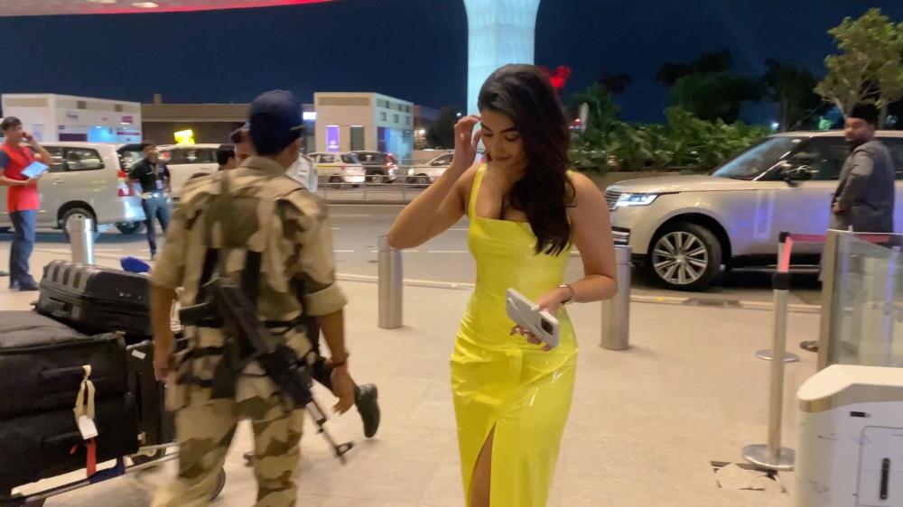 pooja-hegde-was-spotted-at-the-airport-as-she-flew-out-of-mumbai-the-actress-looked-chic-and-comfortable-showcasing-her-effortless-travel-style